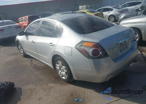 2011 Nissan Altima 2.5 S z USA, uszkodzony, nr VIN 1N4AL2AP8BN488936